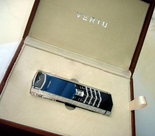 продажа vertu в СПб 